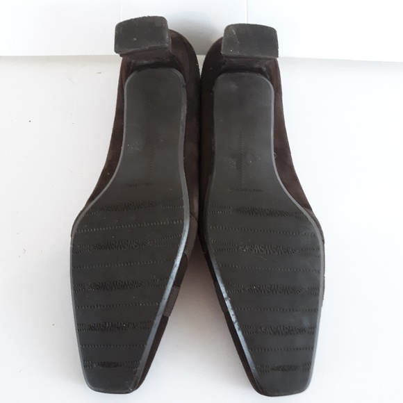 Stuart Weitzman “Scotch”Suede Square Toe Pumps 7 - Picture 3 of 8